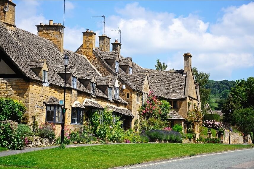Cotswolds properties for specialised deep cleans